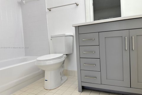 Condo in Fort Lauderdale, Florida, 2 bedrooms  № 1968161 - photo 6