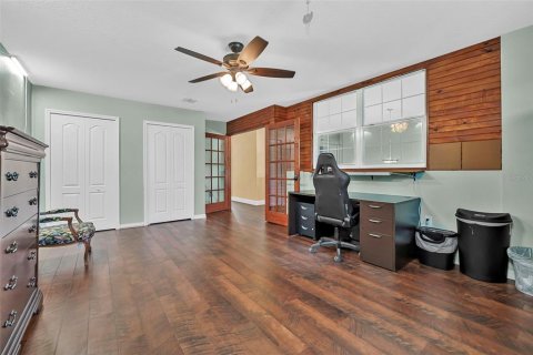 House in DeLand, Florida 6 bedrooms, 365.29 sq.m. № 2131663 - photo 25