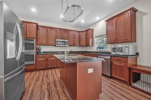 House in DeLand, Florida 6 bedrooms, 365.29 sq.m. № 2131663 - photo 13