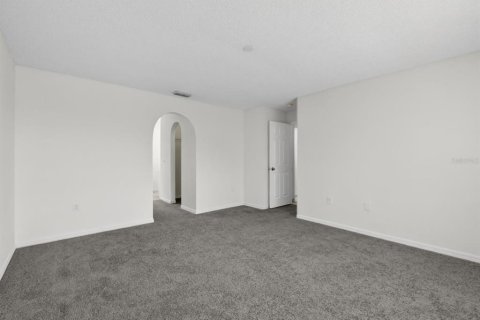 House in Clermont, Florida 4 bedrooms, 197.7 sq.m. № 2206784 - photo 25