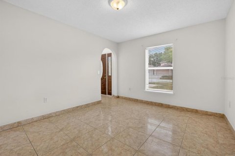 House in Clermont, Florida 4 bedrooms, 197.7 sq.m. № 2206784 - photo 22