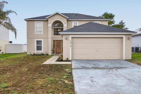 House in Clermont, Florida 4 bedrooms, 197.7 sq.m. № 2206784