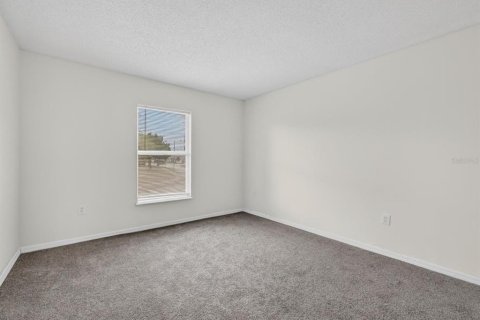 House in Clermont, Florida 4 bedrooms, 197.7 sq.m. № 2206784 - photo 30