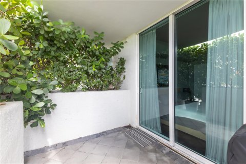Copropriété à louer à Miami, Floride: 2 chambres, 105.35 m2 № 1957551 - photo 21