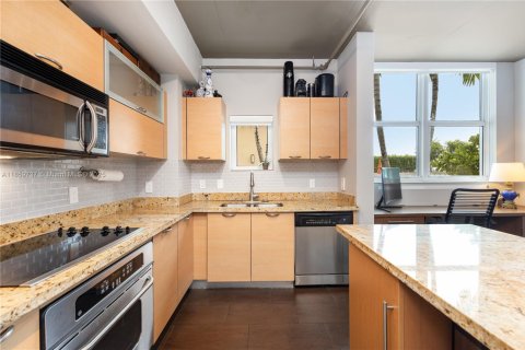 Copropriété à louer à Miami, Floride: 2 chambres, 105.35 m2 № 1957551 - photo 6