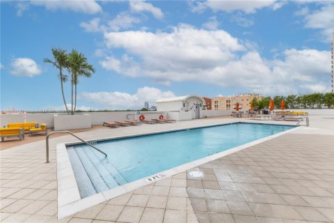 Copropriété à louer à Miami, Floride: 2 chambres, 105.35 m2 № 1957551 - photo 30