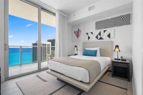 Condo in Hollywood, Florida, 3 bedrooms  № 1828338 - photo 20