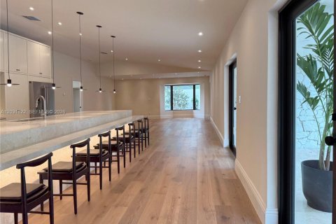 House in Palmetto Bay, Florida 4 bedrooms, 261.33 sq.m. № 2085326 - photo 15