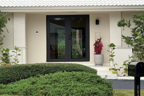 House in Palmetto Bay, Florida 4 bedrooms, 261.33 sq.m. № 2085326 - photo 7