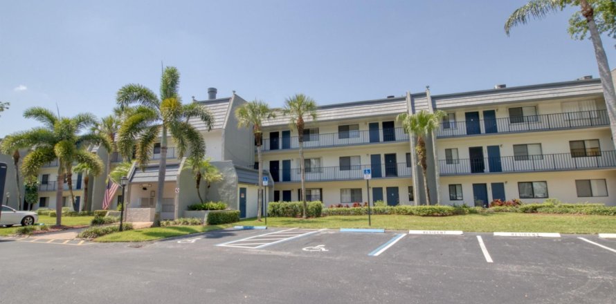 Condominio en Lake Worth, Florida, 2 dormitorios № 1151932