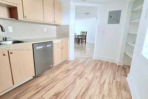 Copropriété à vendre à Miami, Floride: 2 chambres, 166.2 m2 № 1930972 - photo 10