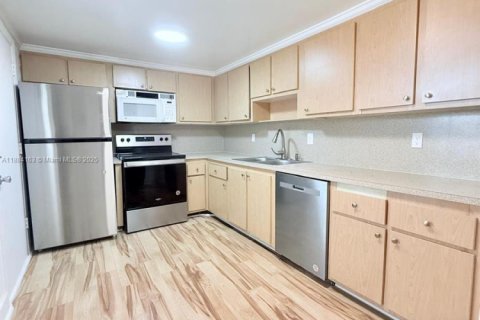 Copropriété à vendre à Miami, Floride: 2 chambres, 166.2 m2 № 1930972 - photo 8