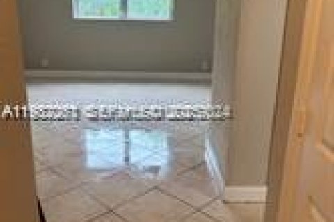 Condominio en venta en Hollywood, Florida, 2 dormitorios, 81.94 m2 № 1990581 - foto 27