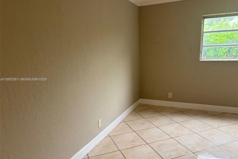 Condominio en venta en Hollywood, Florida, 2 dormitorios, 81.94 m2 № 1990581 - foto 24