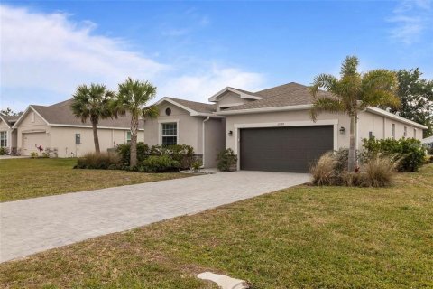 Villa ou maison à vendre à Punta Gorda, Floride: 4 chambres, 186.36 m2 № 1822928 - photo 2