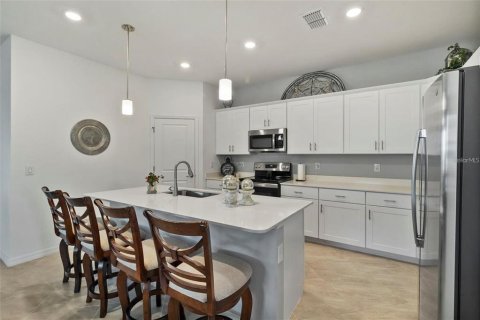 Villa ou maison à vendre à Punta Gorda, Floride: 4 chambres, 186.36 m2 № 1822928 - photo 4