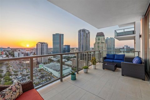 Condominio en venta en Saint Petersburg, Florida, 2 dormitorios, 154.5 m2 № 1734552 - foto 26