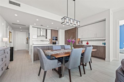 Condominio en venta en Saint Petersburg, Florida, 2 dormitorios, 154.5 m2 № 1734552 - foto 9