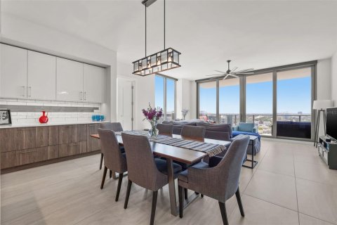 Condominio en venta en Saint Petersburg, Florida, 2 dormitorios, 154.5 m2 № 1734552 - foto 8