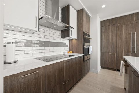 Condominio en venta en Saint Petersburg, Florida, 2 dormitorios, 154.5 m2 № 1734552 - foto 6