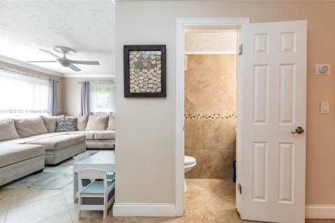 Adosado en venta en Davie, Florida, 3 dormitorios, 171.68 m2 № 1788822 - foto 10