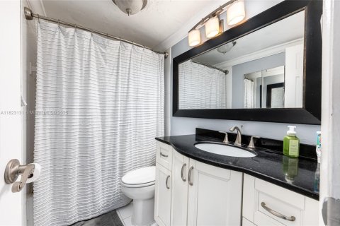 Adosado en venta en Davie, Florida, 3 dormitorios, 171.68 m2 № 1788822 - foto 29