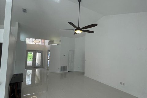 Casa en alquiler en Winter Springs, Florida, 3 dormitorios, 186.73 m2 № 1878304 - foto 3