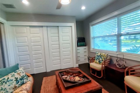 Casa en venta en Tampa, Florida, 3 dormitorios, 201.32 m2 № 1597756 - foto 30