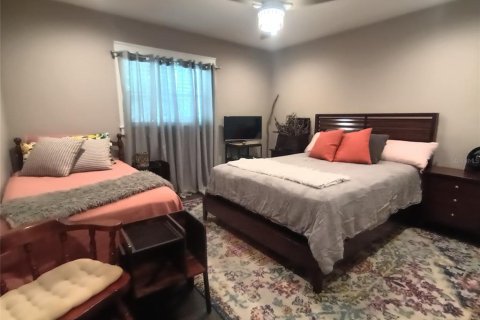 Casa en venta en Tampa, Florida, 3 dormitorios, 201.32 m2 № 1597756 - foto 28