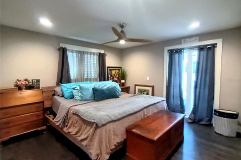Casa en venta en Tampa, Florida, 3 dormitorios, 201.32 m2 № 1597756 - foto 23