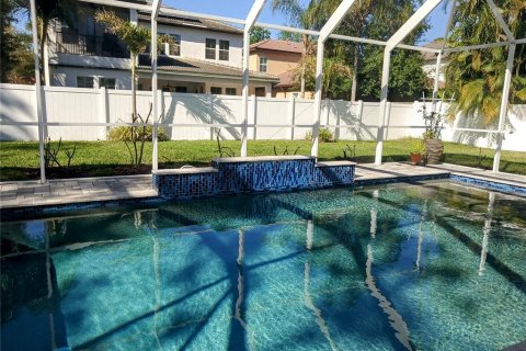 Casa en venta en Tampa, Florida, 3 dormitorios, 201.32 m2 № 1597756 - foto 16
