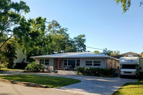 Casa en venta en Tampa, Florida, 3 dormitorios, 201.32 m2 № 1597756 - foto 3