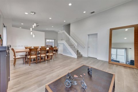 Villa ou maison à vendre à Homestead, Floride: 4 chambres, 196.02 m2 № 1726983 - photo 9