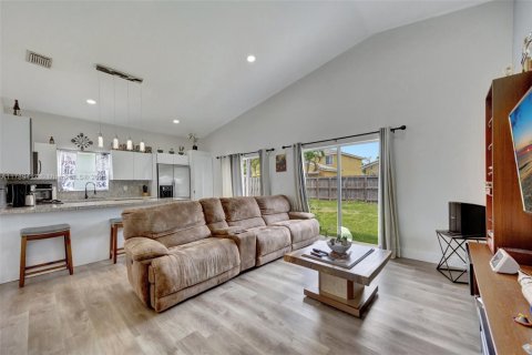 Villa ou maison à vendre à Homestead, Floride: 4 chambres, 196.02 m2 № 1726983 - photo 5