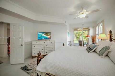 Villa ou maison à vendre à Naples, Floride: 2 chambres, 151.34 m2 № 2042260 - photo 15