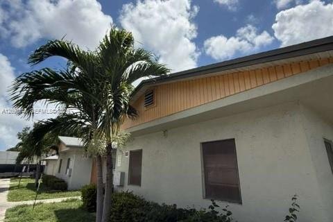 Commercial property in Fort Lauderdale, Florida 319.86 sq.m. № 2377120 - photo 5
