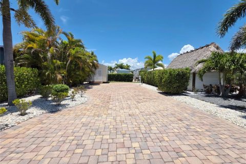Terreno en venta en Okeechobee, Florida № 1795855 - foto 1