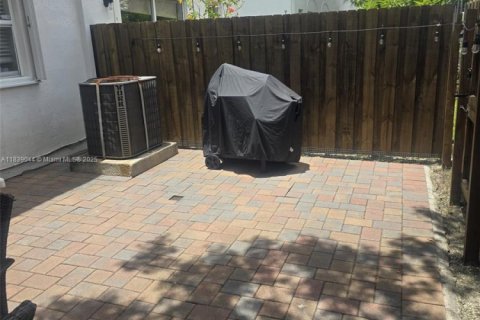Townhouse in Homestead, Florida 3 bedrooms № 1830152 - photo 24