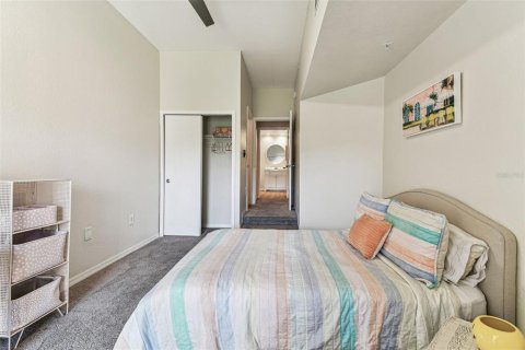 Condo in Tampa, Florida, 2 bedrooms  № 1586382 - photo 17