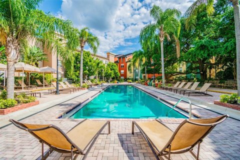 Condo in Tampa, Florida, 2 bedrooms  № 1586382 - photo 2