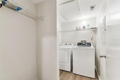 Condo in Tampa, Florida, 2 bedrooms  № 1586382 - photo 21