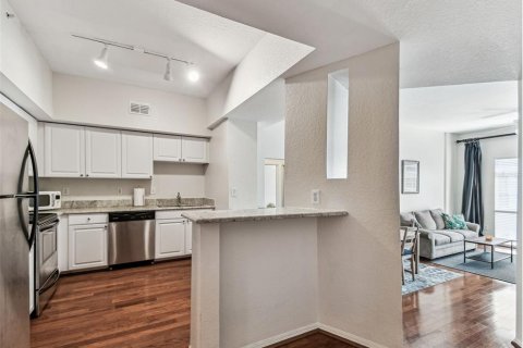 Condo in Tampa, Florida, 2 bedrooms  № 1586382 - photo 7