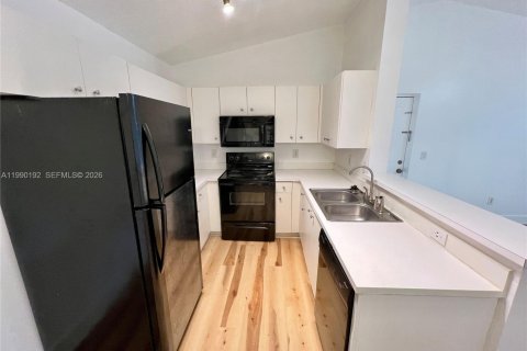 Copropriété à vendre à Coconut Creek, Floride: 1 chambre, 78.6 m2 № 2060483 - photo 4