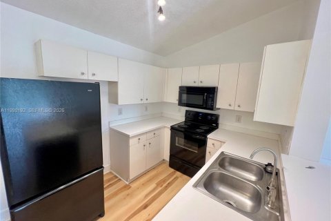 Copropriété à vendre à Coconut Creek, Floride: 1 chambre, 78.6 m2 № 2060483 - photo 3