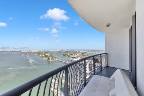 Copropriété à vendre à Miami, Floride: 2 chambres, 97.36 m2 № 2018543 - photo 21