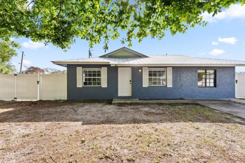 Casa en venta en Vero Beach, Florida, 3 dormitorios, 127.28 m2 № 2243846 - foto 2