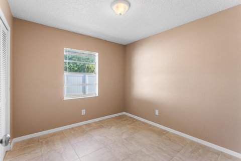 Casa en venta en Vero Beach, Florida, 3 dormitorios, 127.28 m2 № 2243846 - foto 11