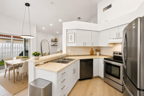 Casa en venta en Weston, Florida, 3 dormitorios, 128.3 m2 № 2189109 - foto 5