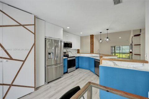 Casa en venta en Royal Palm Beach, Florida, 3 dormitorios, 139.82 m2 № 2004865 - foto 3