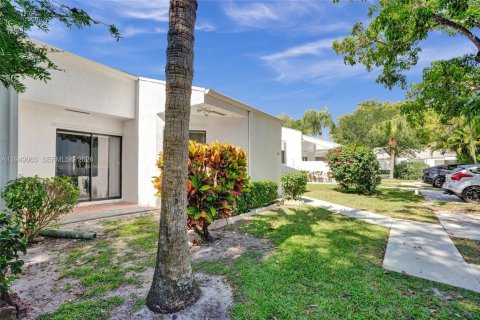 Casa en venta en Royal Palm Beach, Florida, 3 dormitorios, 139.82 m2 № 2004865 - foto 19